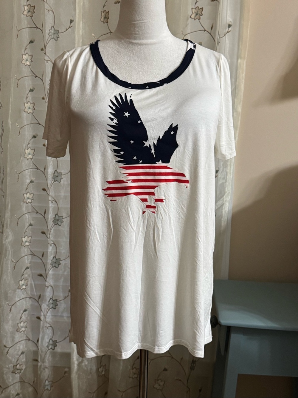 Sew in Love size M. Women’s White Graphic  Tee with Stars & Stripes For the 4th!
